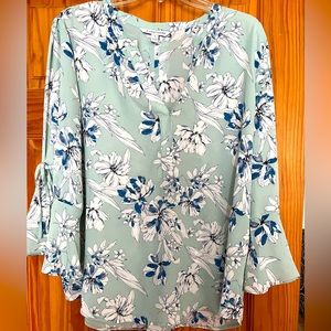 41 Hawthorne Floral Blouse